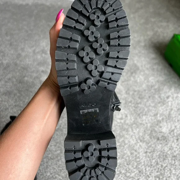 New!! Aldo combat boots - Picture 9 of 12